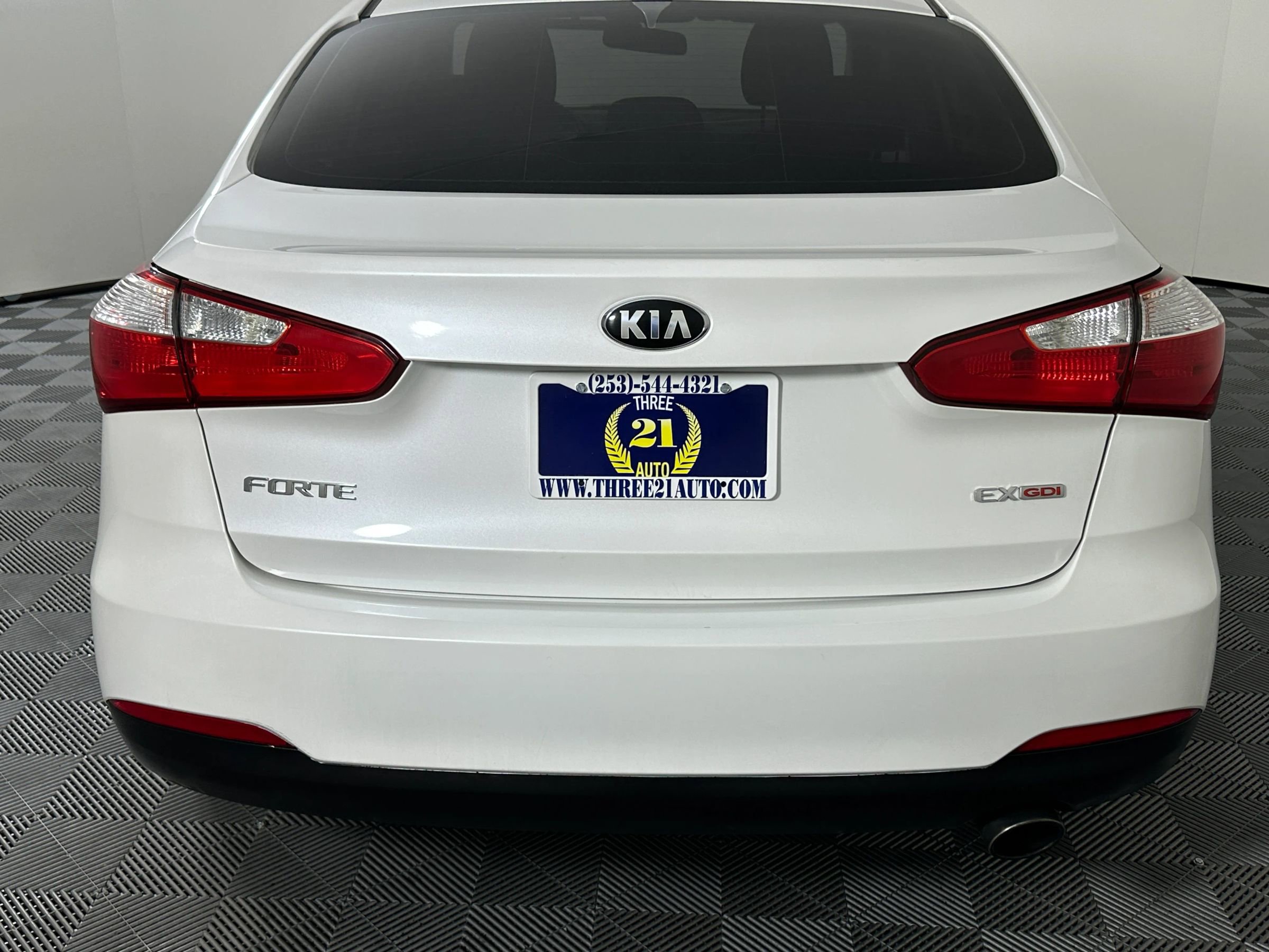 Used 2015 Kia Forte EX image 10