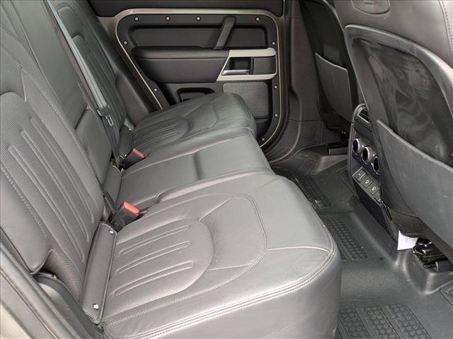 Certified 2022 Land Rover Defender 110 XS Edition image 21