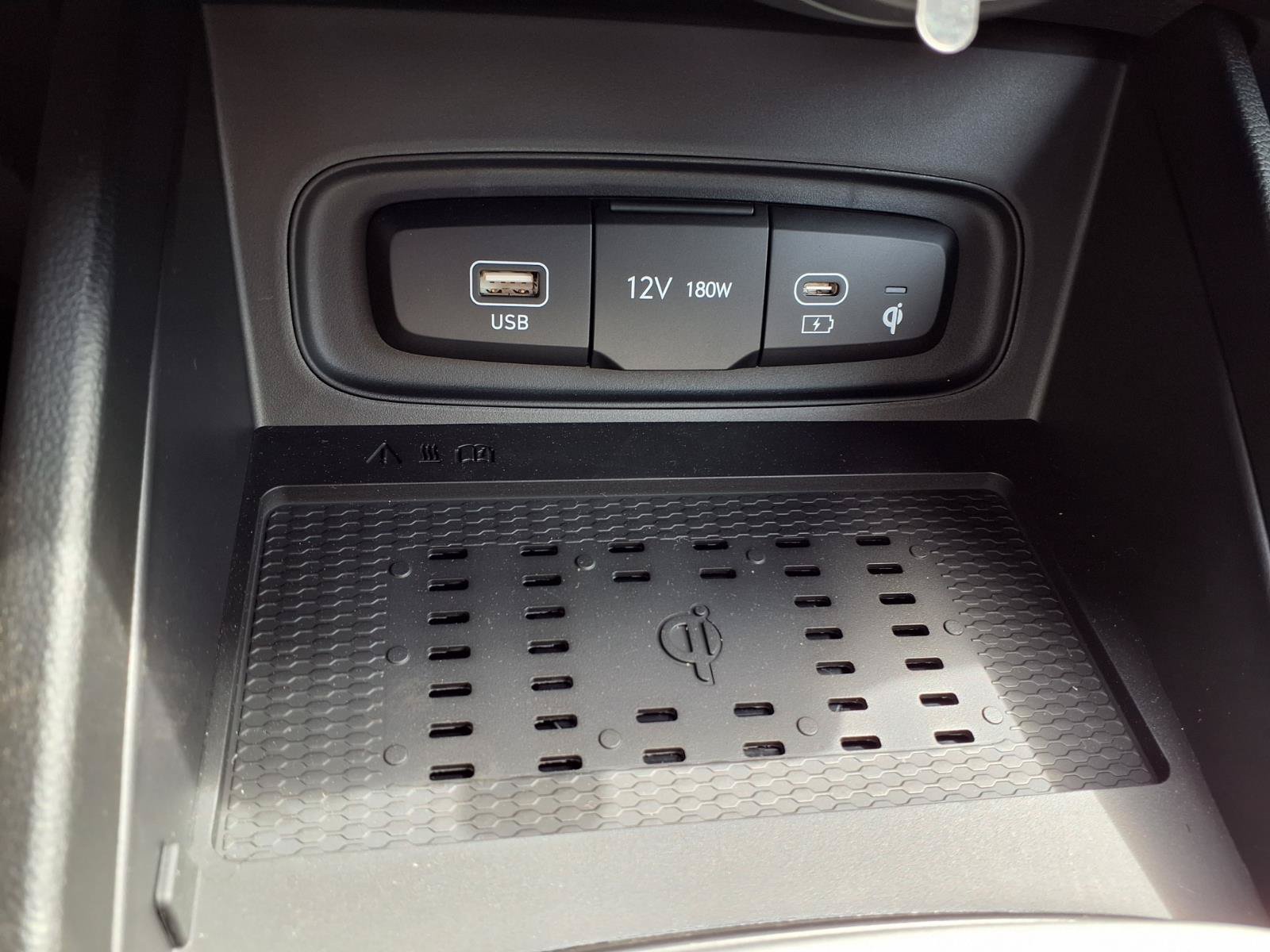 Used 2026 Hyundai Venue SEL FWD image 7