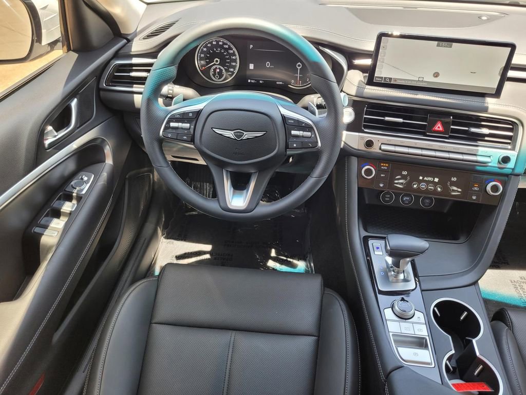 Used 2025 Genesis G70 2.5T RWD image 15