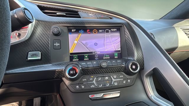 Used 2016 Chevrolet Corvette Z06 w/ 3LZ Preferred Equipment Group image 24