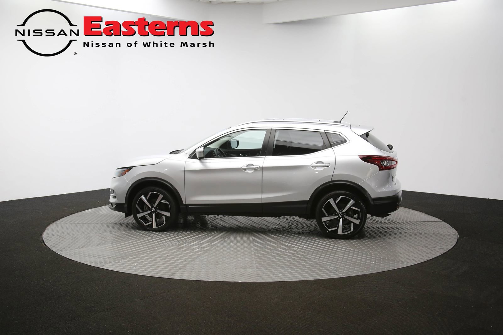 Used 2022 Nissan Rogue Sport SL w/ Premium Package image 60