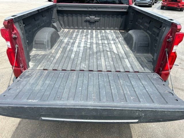 Used 2020 Chevrolet Silverado 1500 Custom w/ Custom Value Package AWD/4WD image 24