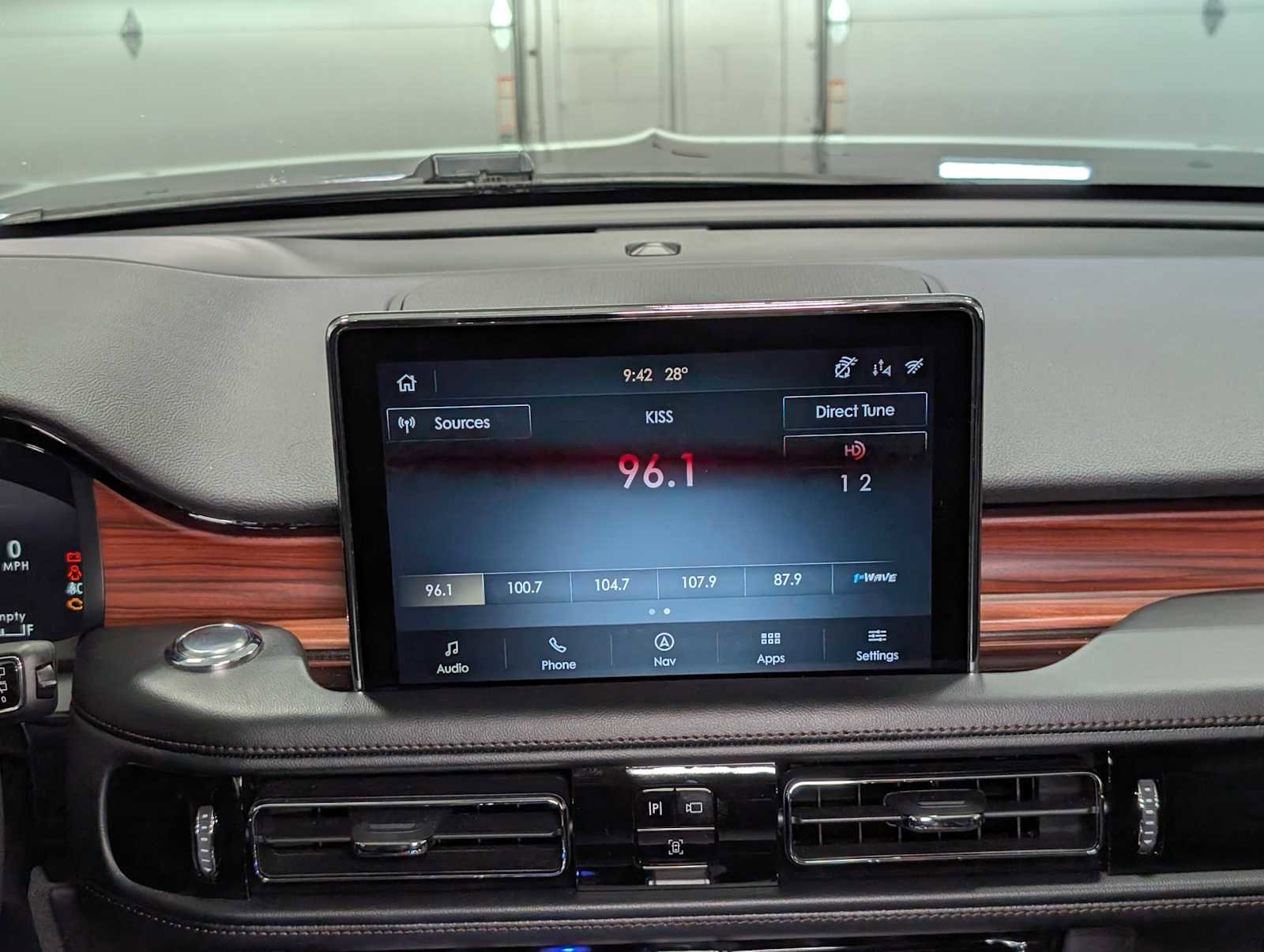 Used 2024 Lincoln Aviator Reserve w/ Elements Package Plus image 18