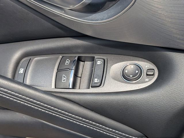 Used 2022 INFINITI Q60 3.0t Luxe w/ Cargo Package AWD/4WD image 16