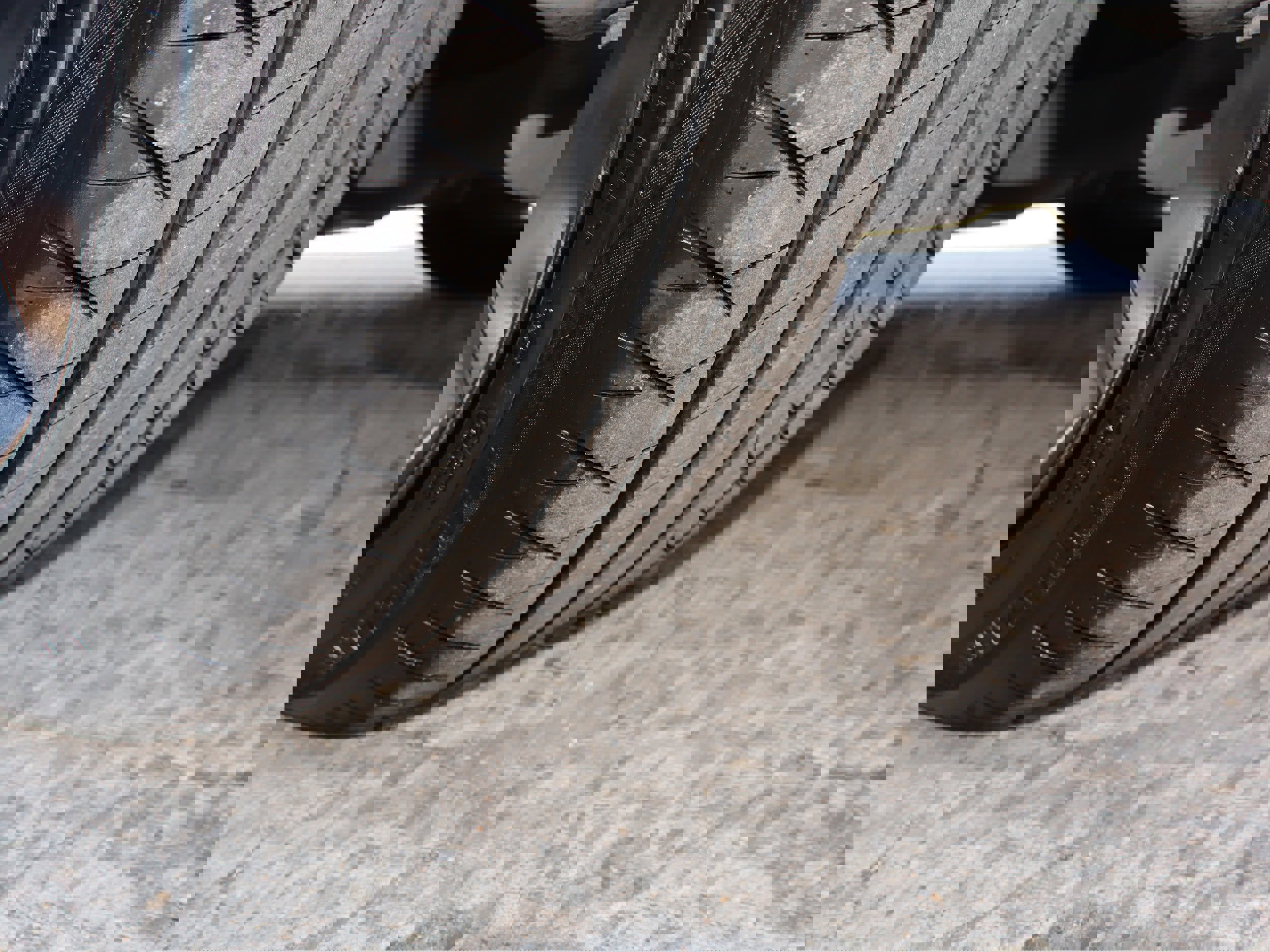 Used 2018 Tesla Model 3 Mid Range image 19