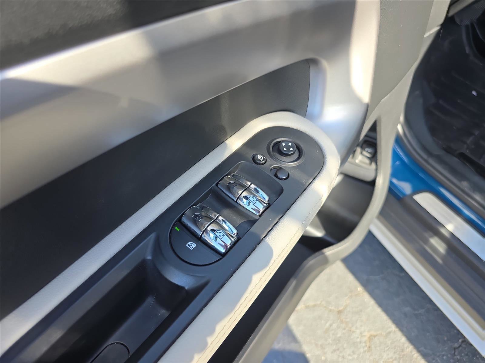 Used 2021 MINI Cooper Countryman SE w/ Premium Package image 20