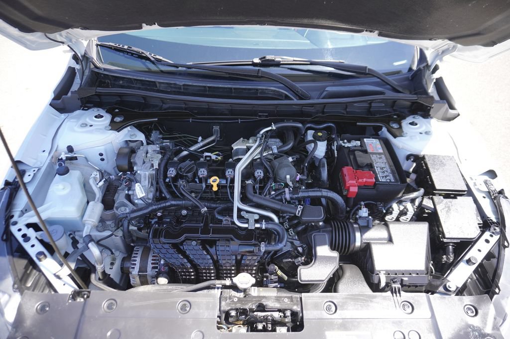 Used 2024 Nissan Altima 2.5 SR FWD image 31