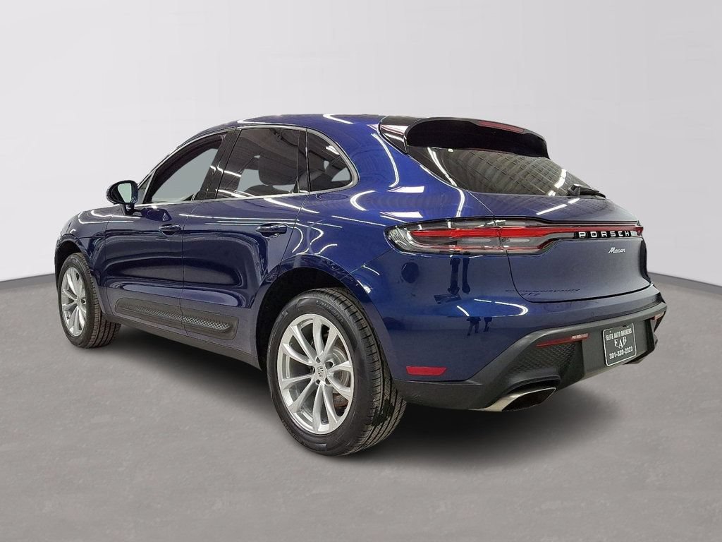 Used 2023 Porsche Macan AWD/4WD image 4