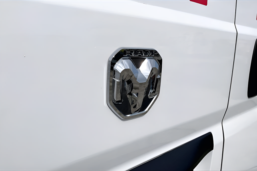 New 2024 RAM ProMaster 2500 w/ Convenience Group FWD image 14