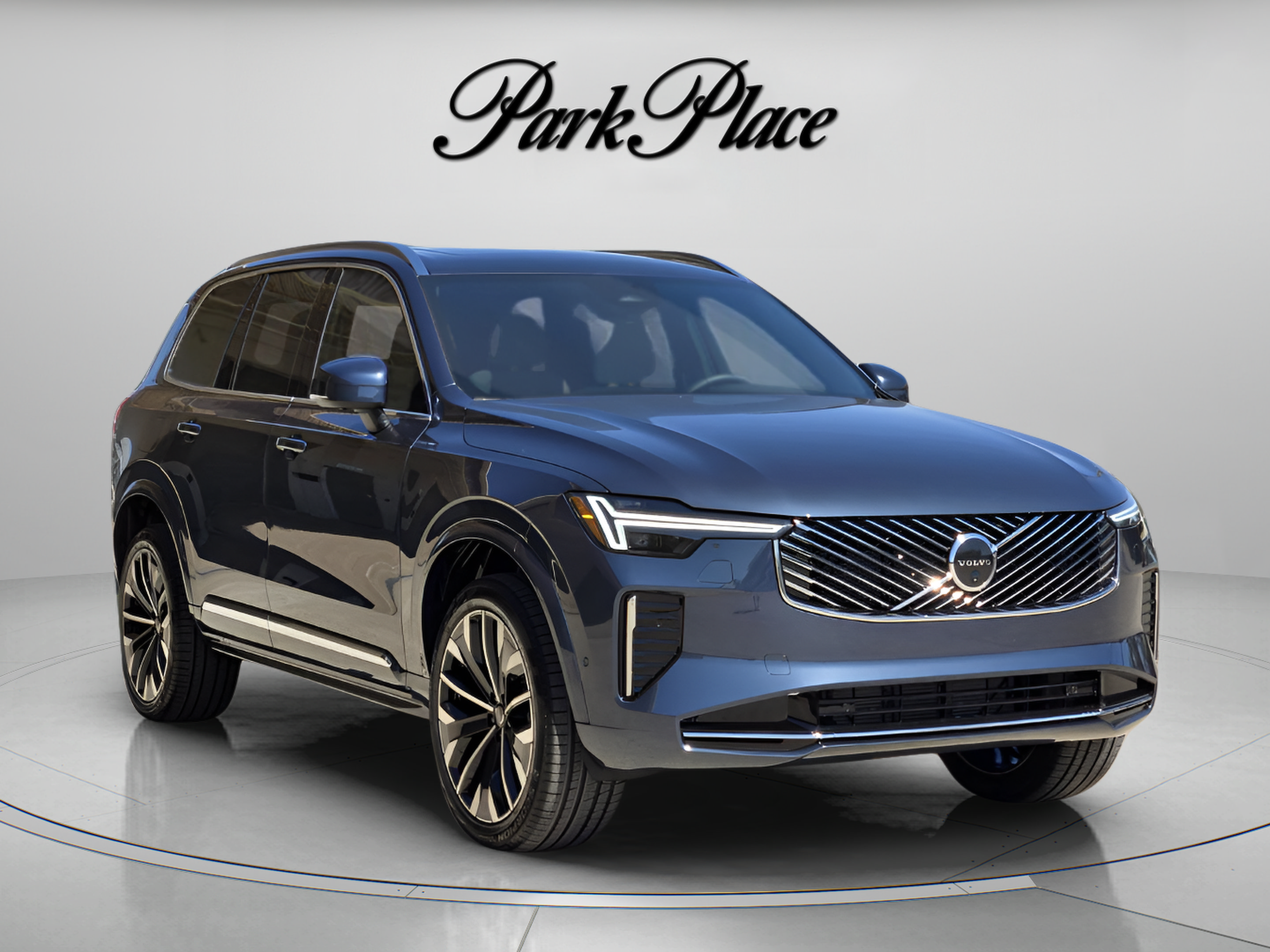 Used 2026 Volvo XC90 B6 Plus w/ Protection Package Premier AWD/4WD image 8