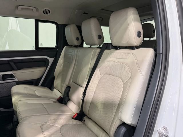 Used 2024 Land Rover Defender 130 S image 76