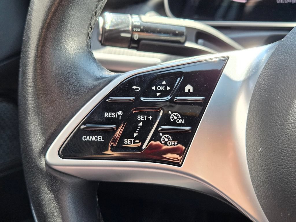 Used 2025 Mercedes-Benz C 300 4MATIC Sedan image 29
