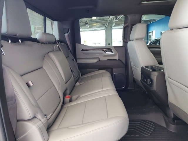 Used 2024 Chevrolet Silverado 1500 LT Trail Boss w/ LT Trail Boss Premium Package image 15