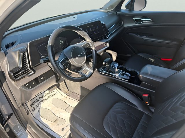 Used 2023 Kia Sportage X-Line w/ X-Line Premium Package AWD/4WD image 4