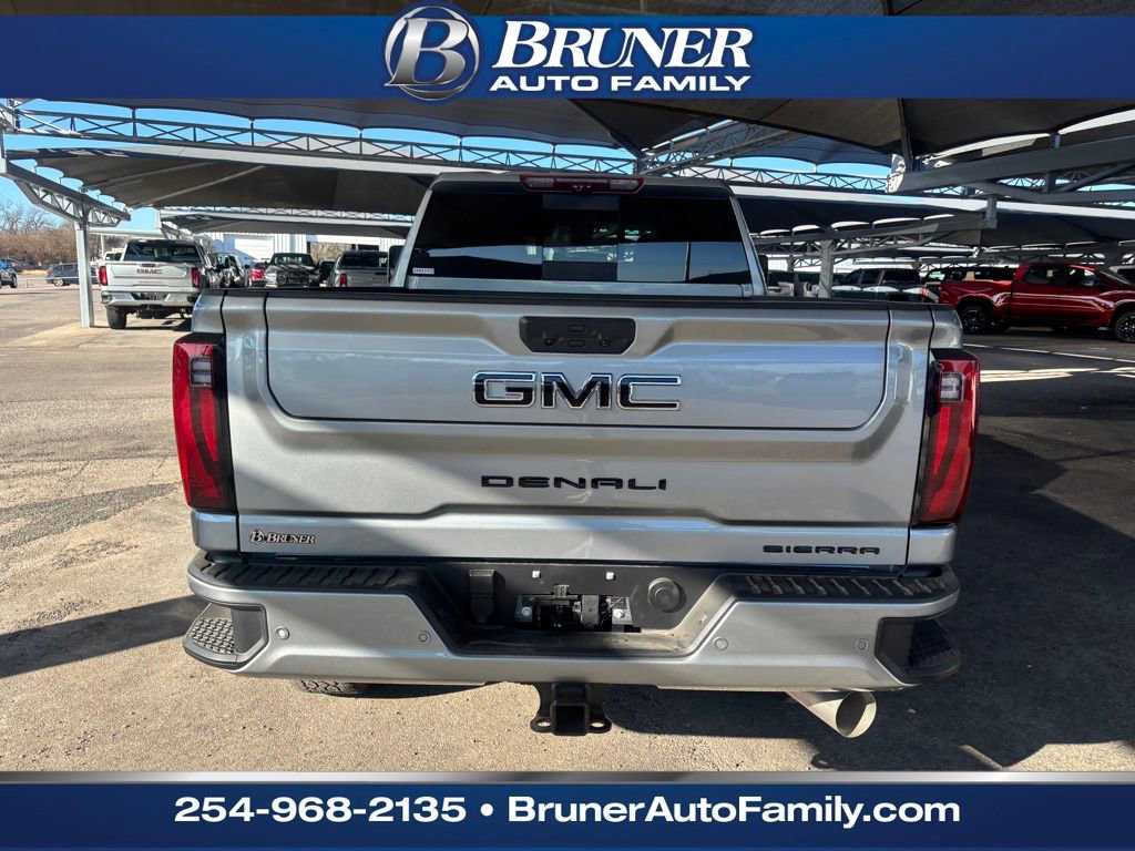 New 2026 GMC Sierra 2500 Denali Ultimate w/ LPO, Black Badging Package image 6
