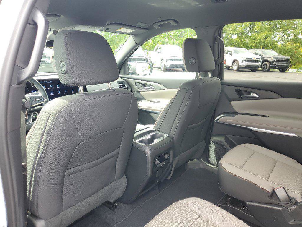 Certified 2024 Chevrolet Traverse LT w/ LPO, Floor Liner Package AWD/4WD image 30