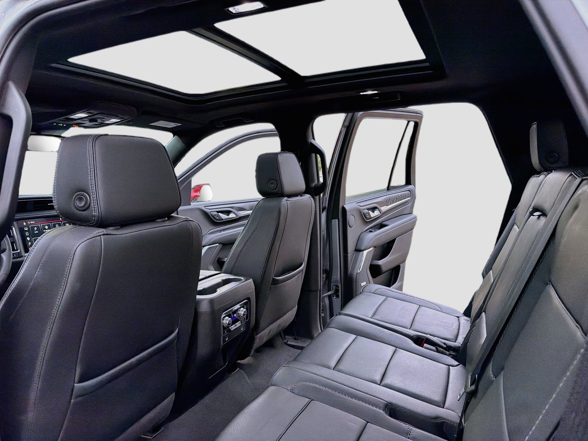 Used 2024 GMC Yukon Denali AWD/4WD image 12