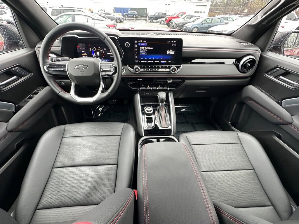 Used 2024 Chevrolet Colorado Z71 w/ Z71 Convenience Package 2 image 23