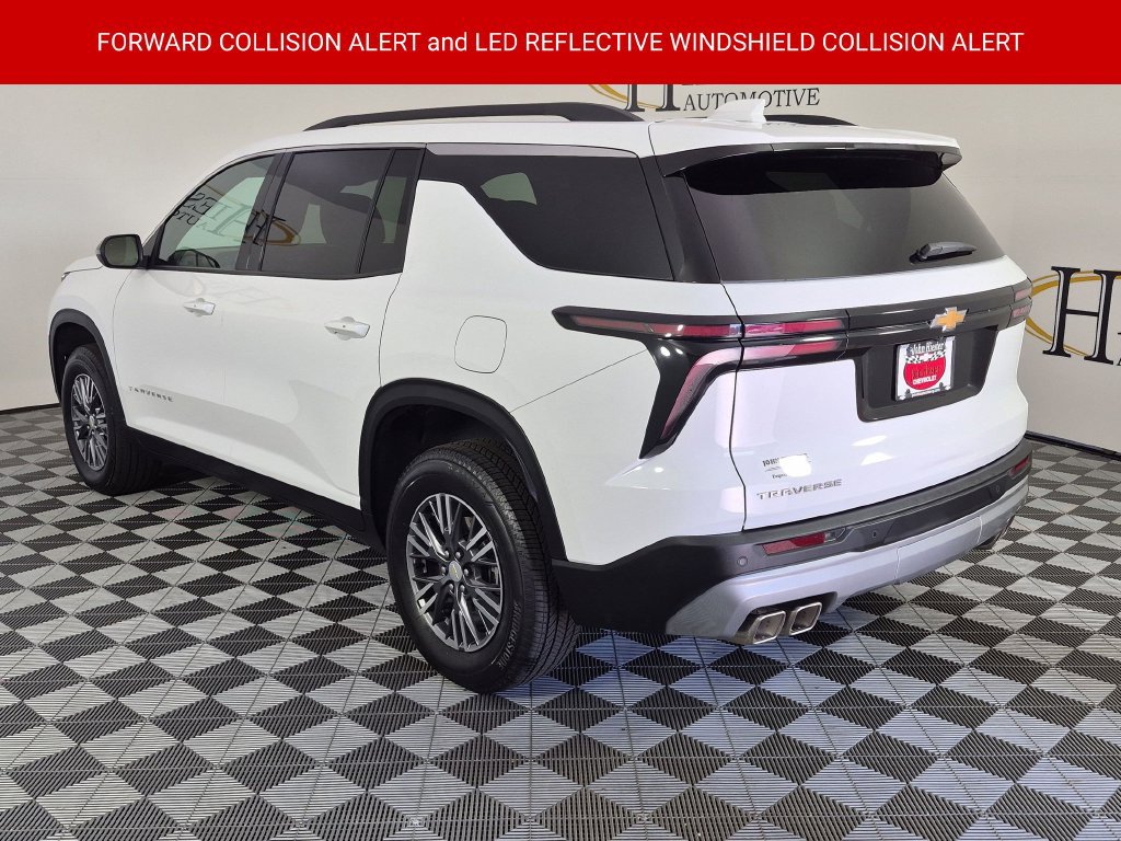Certified 2026 Chevrolet Traverse LT FWD image 8