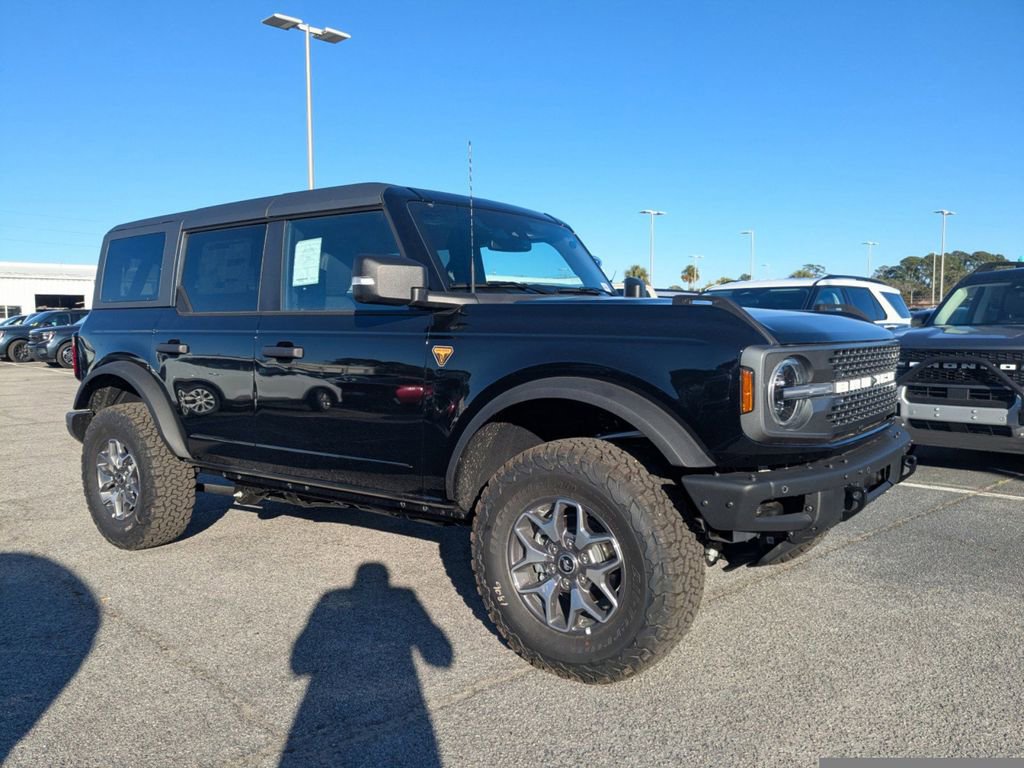 New 2025 Ford Bronco Badlands video 2