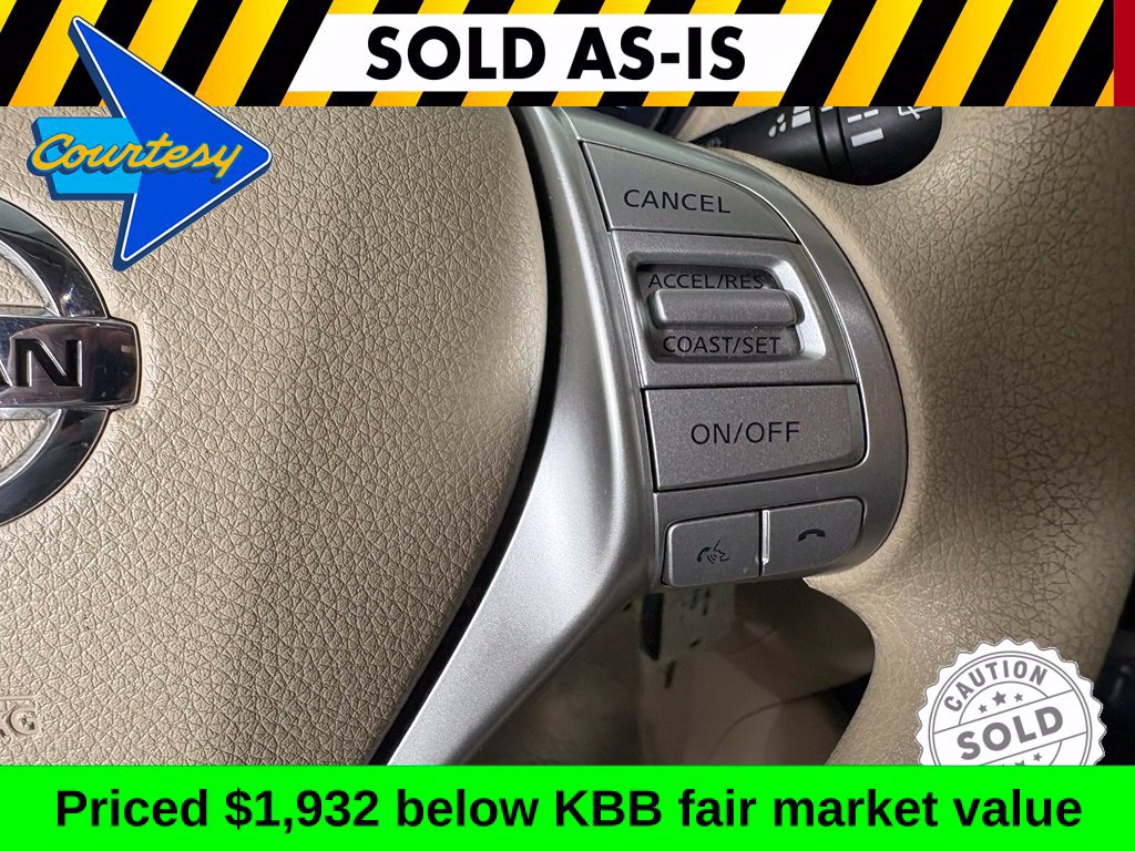 Used 2015 Nissan Rogue S FWD image 25
