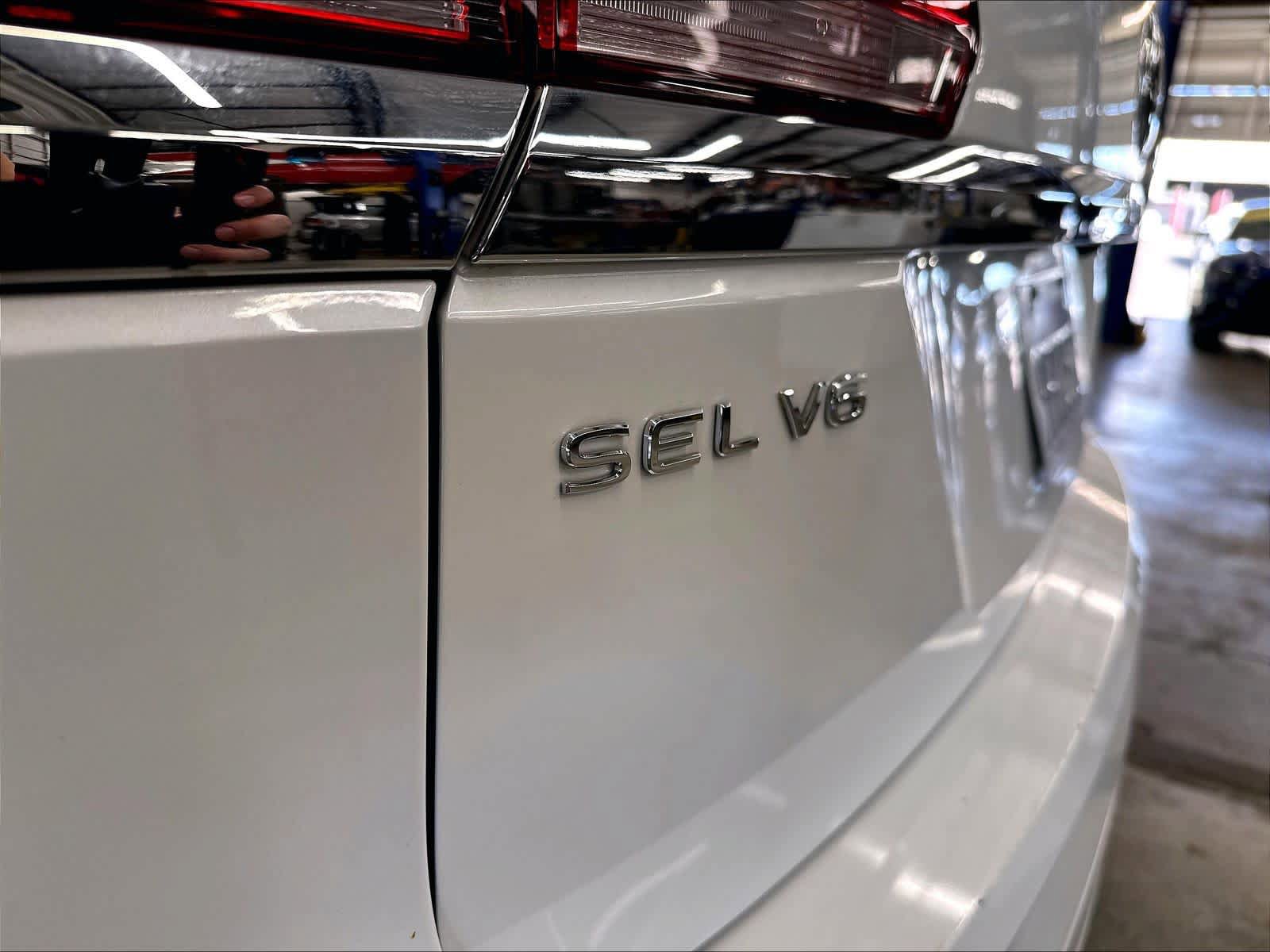 Used 2023 Volkswagen Atlas SEL Premium AWD/4WD image 26