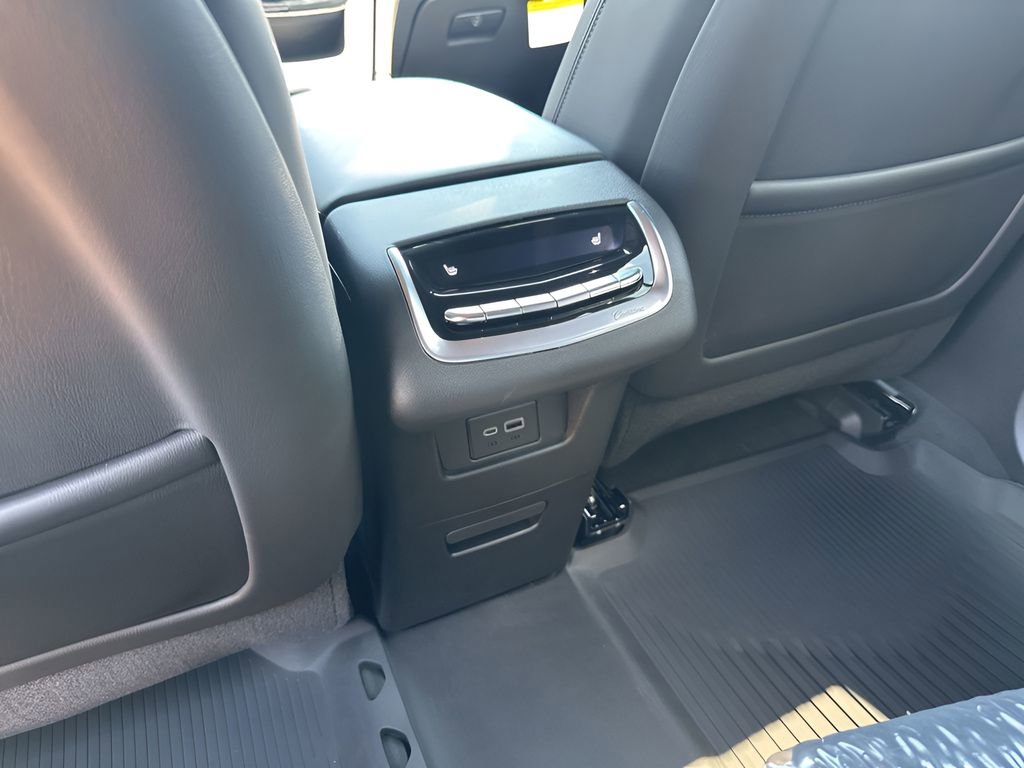 New 2025 Cadillac XT6 Premium Luxury w/ LPO, Floor Liner Package FWD image 23