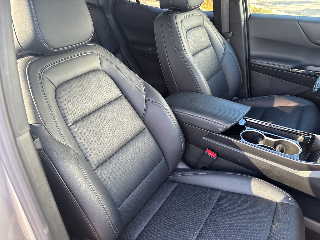 Used 2025 Chevrolet Equinox LT w/ Convenience Package II AWD/4WD image 17