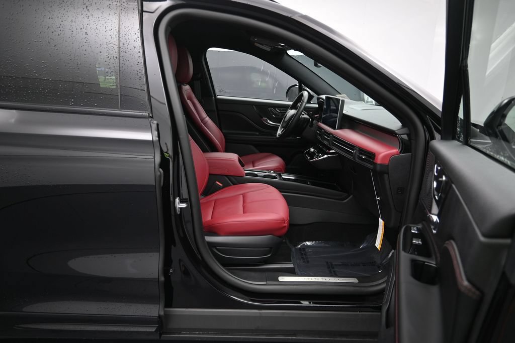 New 2026 Lincoln Corsair Reserve w/ Jet Appearance Package AWD/4WD image 26