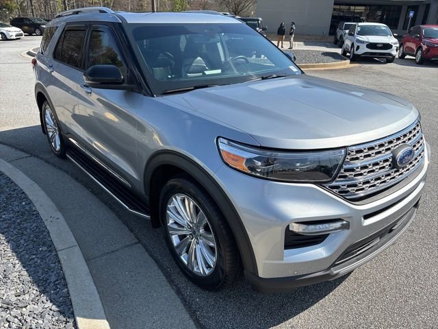 Used 2022 Ford Explorer Limited w/ Equipment Group 301A image 2