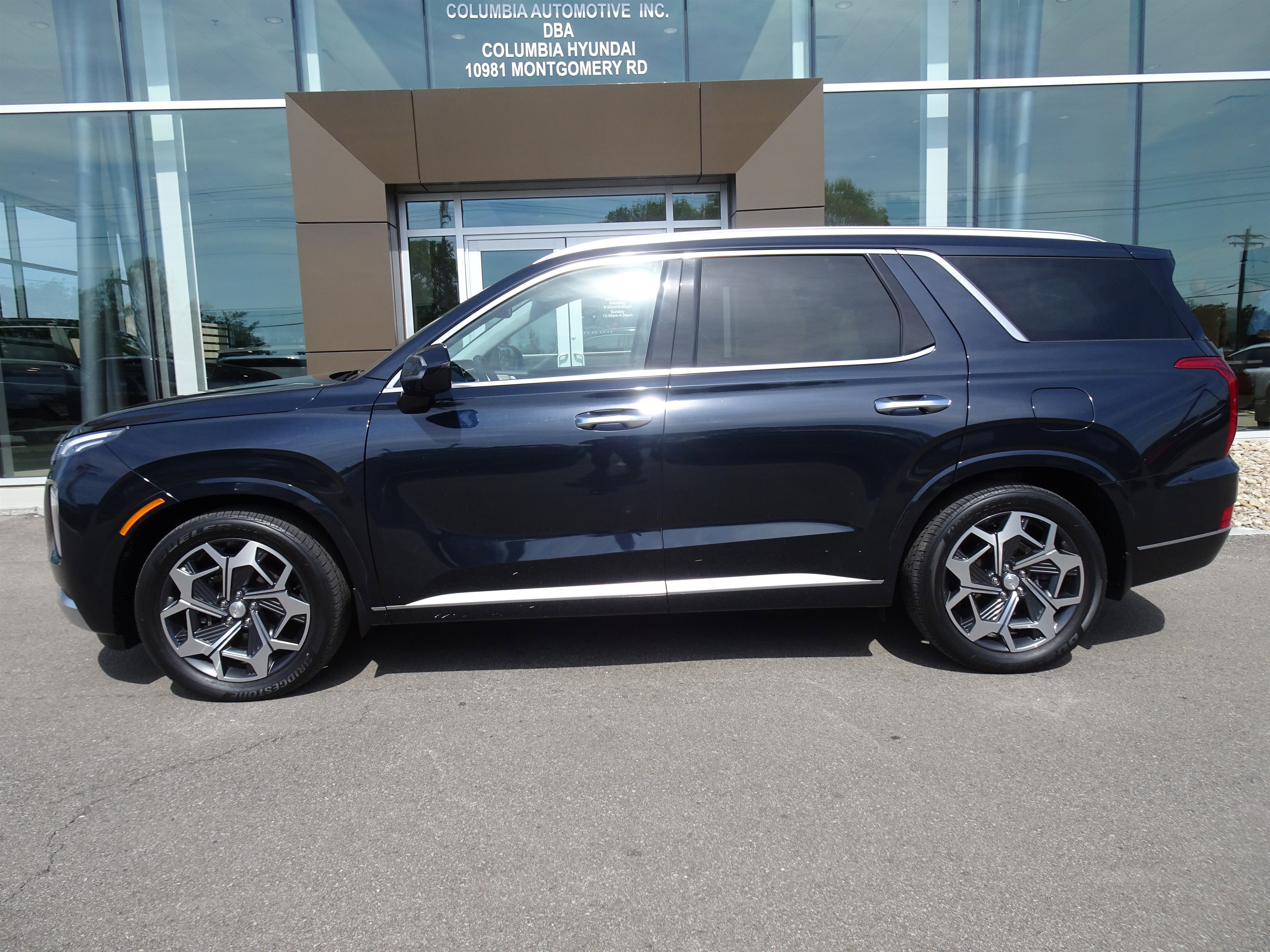 Used 2021 Hyundai Palisade Calligraphy AWD/4WD image 2