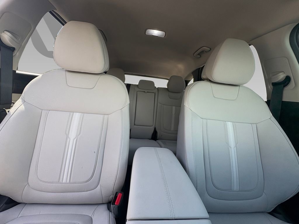 New 2026 Hyundai Tucson SEL FWD image 2