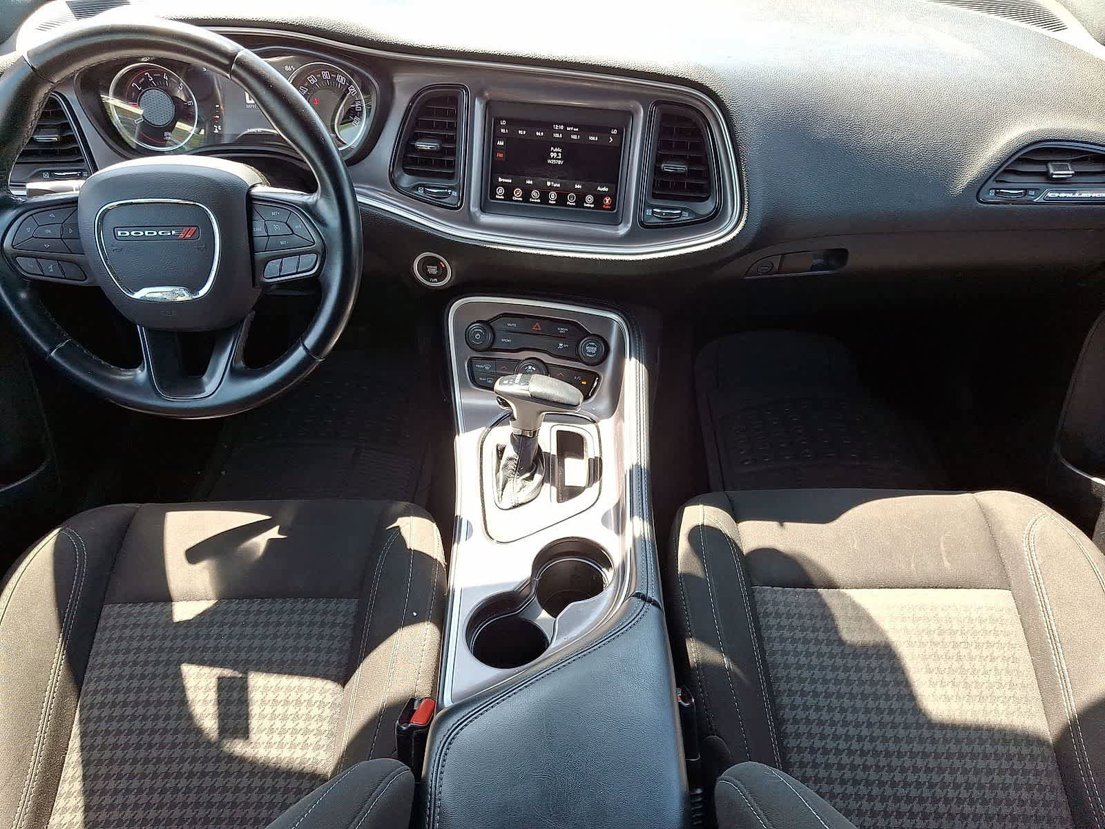 Used 2021 Dodge Challenger SXT image 25