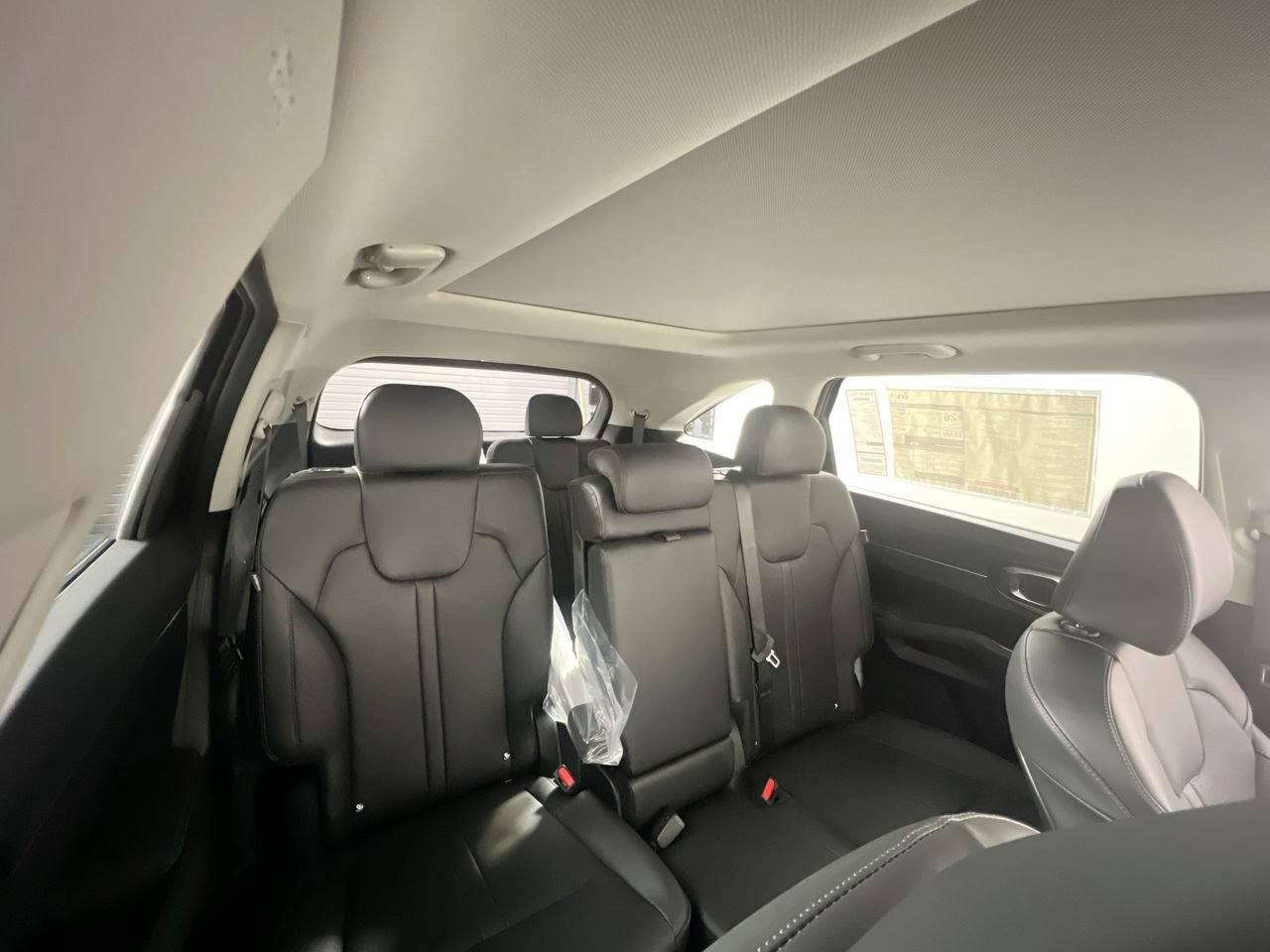 New 2026 Kia Sorento S w/ S Panoramic Sunroof Package FWD image 29