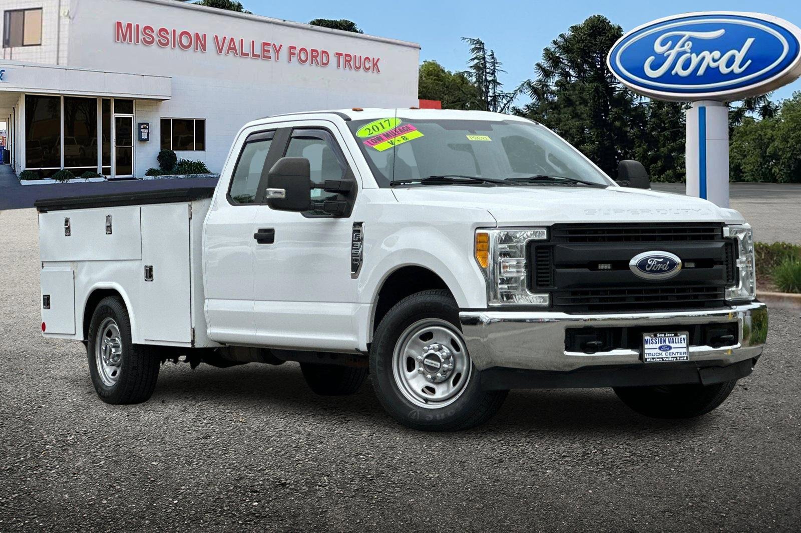 Used 2017 Ford F350 XL w/ Power Equipment Group image 2