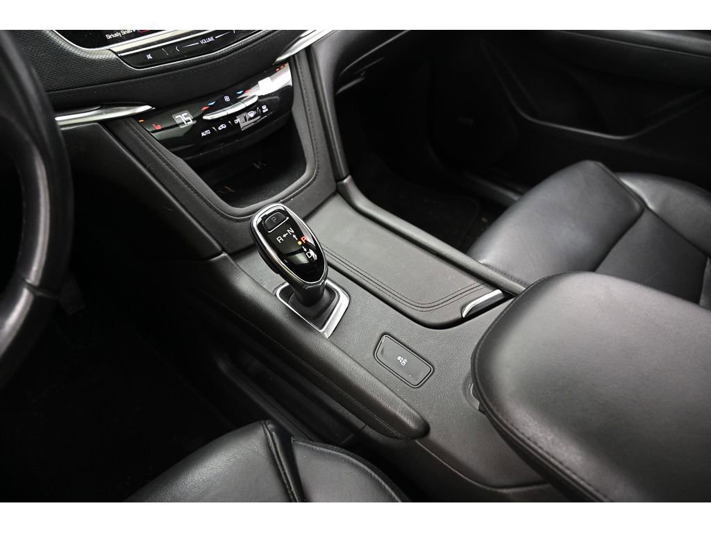 Used 2019 Cadillac XT5 Luxury image 14
