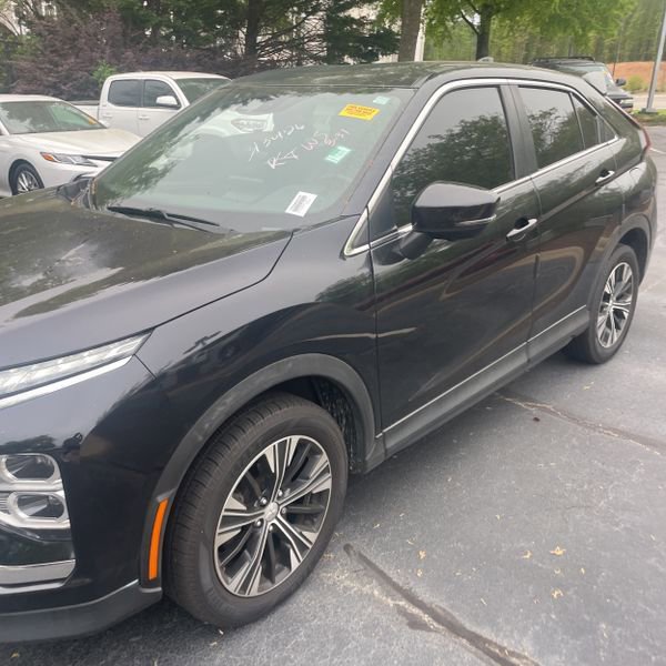 Used 2022 Mitsubishi Eclipse Cross SEL image 3