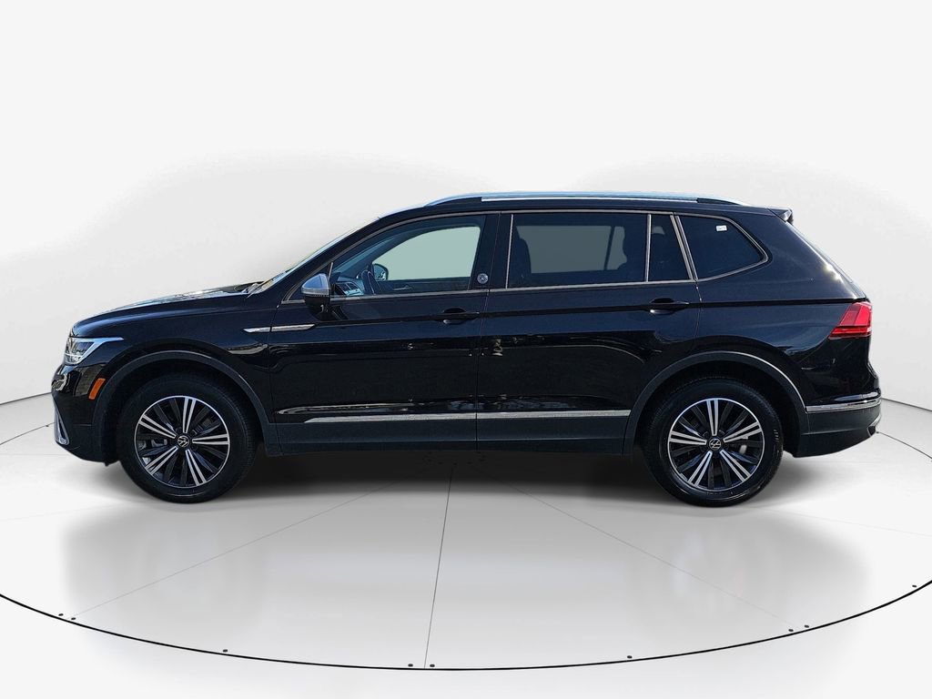 Used 2024 Volkswagen Tiguan SE image 7