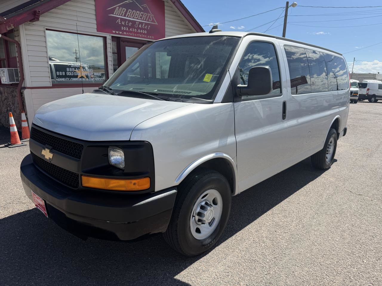 Used 2016 Chevrolet Express 2500 LS RWD image 4