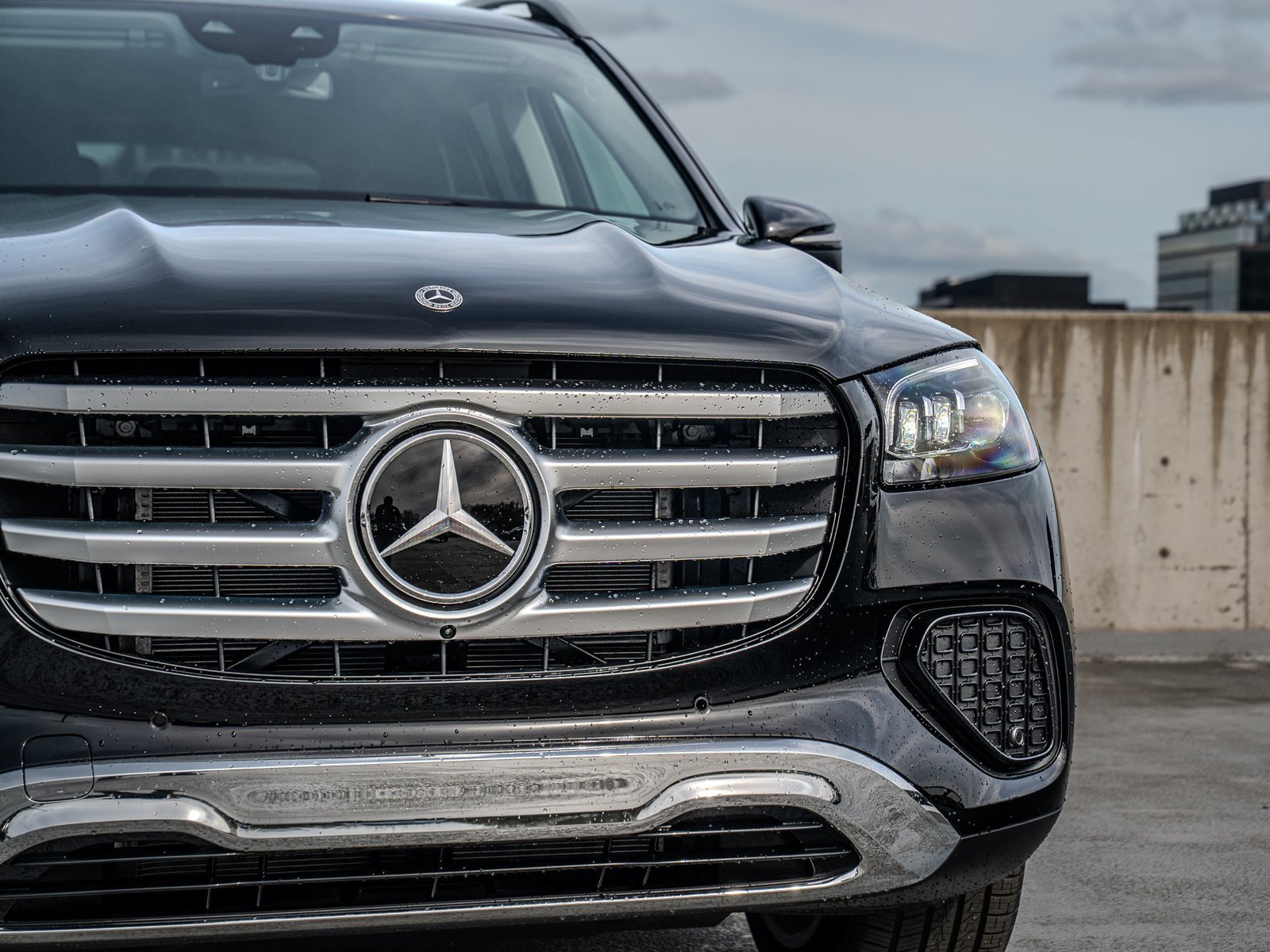 Certified 2026 Mercedes-Benz GLS 450 4MATIC image 9