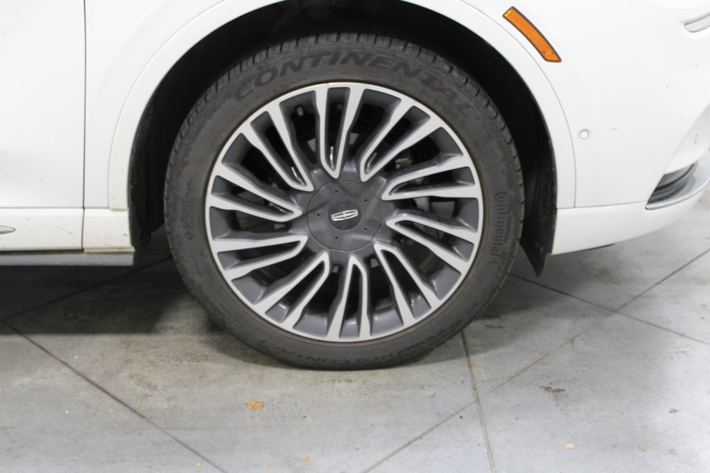 Used 2020 Lincoln Corsair Reserve w/ Equipment Group 202A AWD/4WD image 13