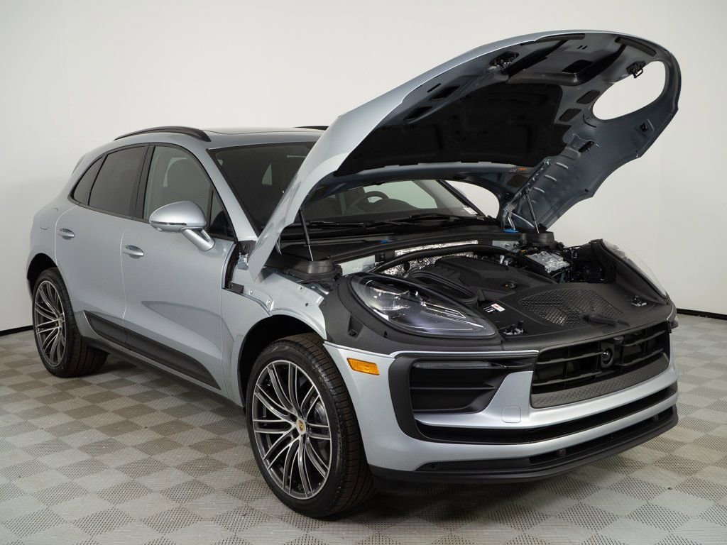 New 2026 Porsche Macan image 34