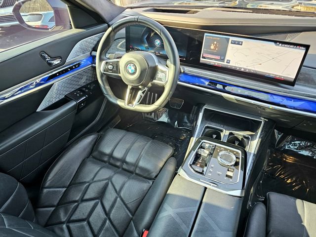 Used 2023 BMW 760i xDrive w/ Executive Package image 26