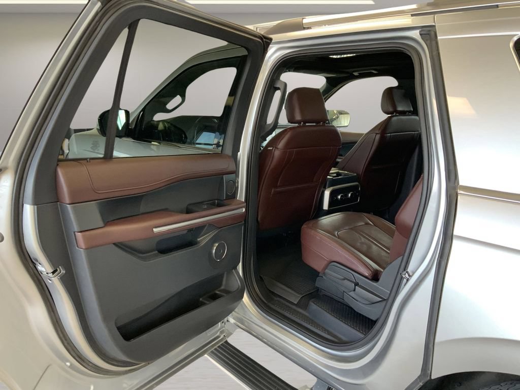 Used 2022 Ford Expedition Max Limited AWD/4WD image 26
