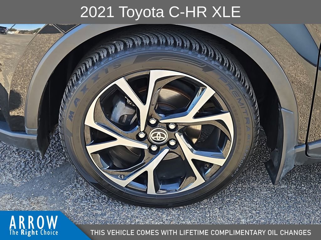 Used 2021 Toyota C-HR XLE image 17