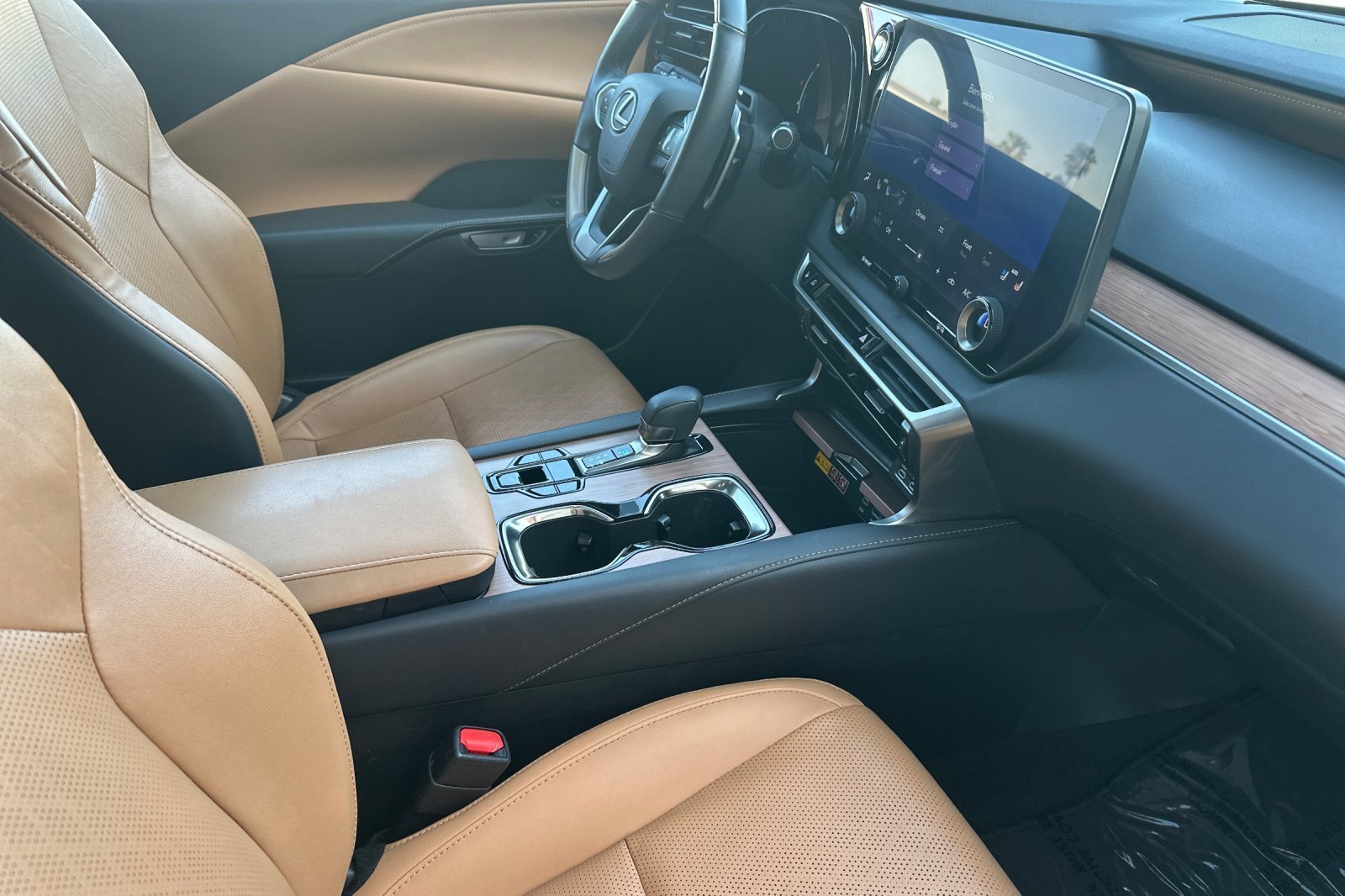 Used 2024 Lexus RX 350 Premium Plus w/ Convenience Package image 15