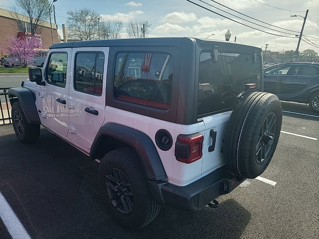 Used 2024 Jeep Wrangler Sport S image 12