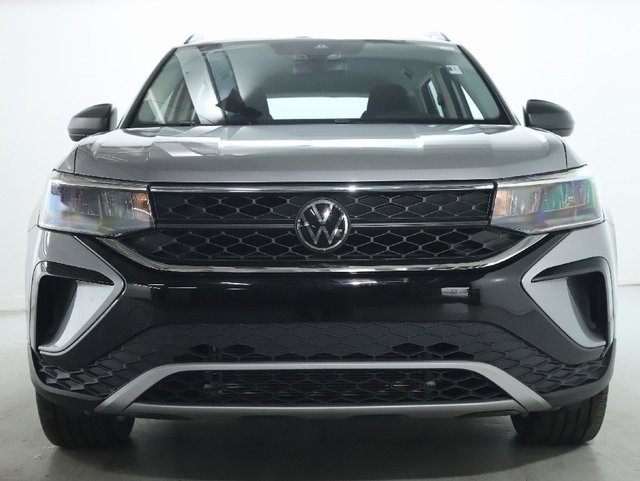 Certified 2023 Volkswagen Taos S image 5