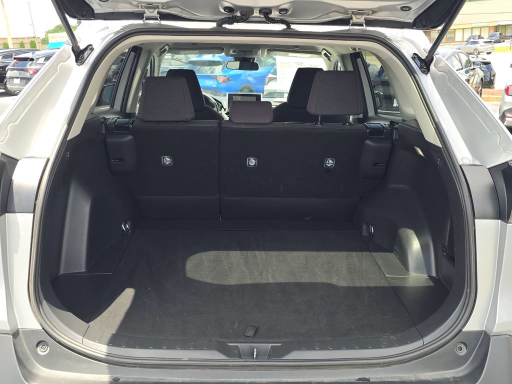 Used 2025 Toyota RAV4 LE FWD image 14